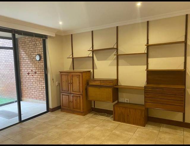 1 BEDROOM APARTMENT FOR SALE IN NEWLANDS
